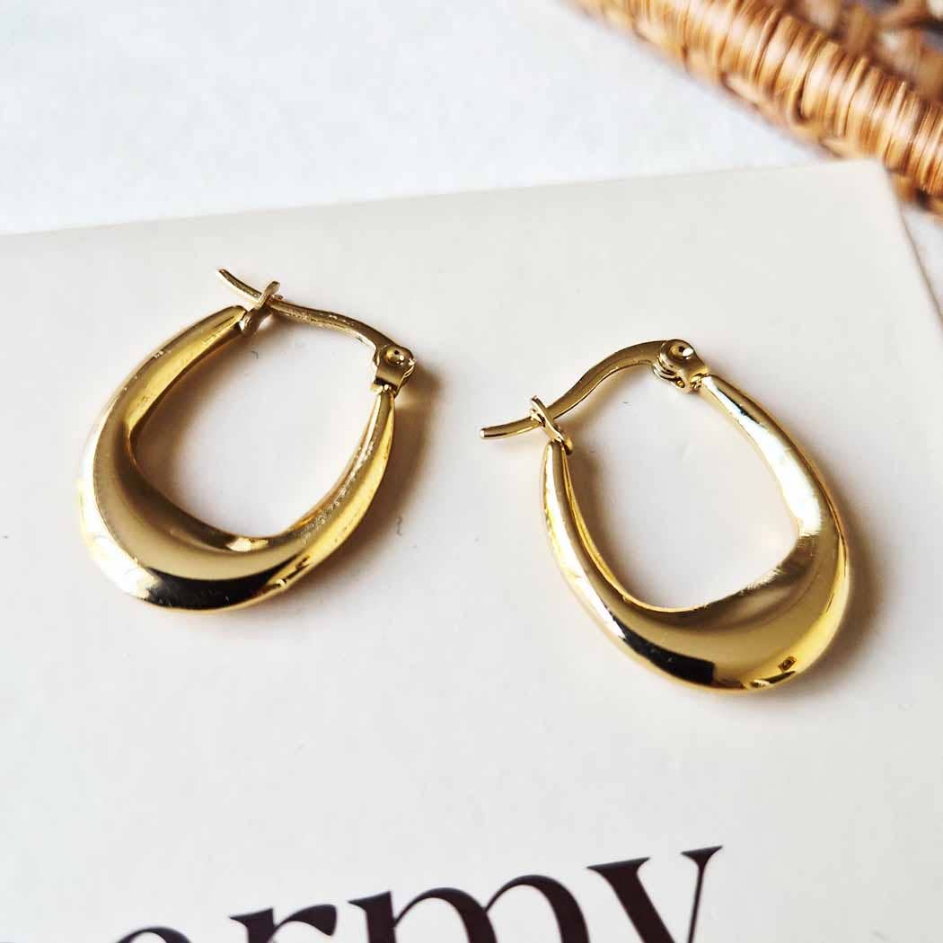 Stainless Steel Light weight Dangle Earrings: GOLD