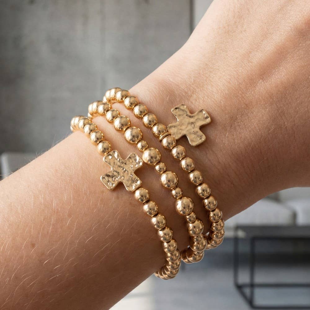 Hammered Cross Charm Metallic Beaded Bracelet Set: GD