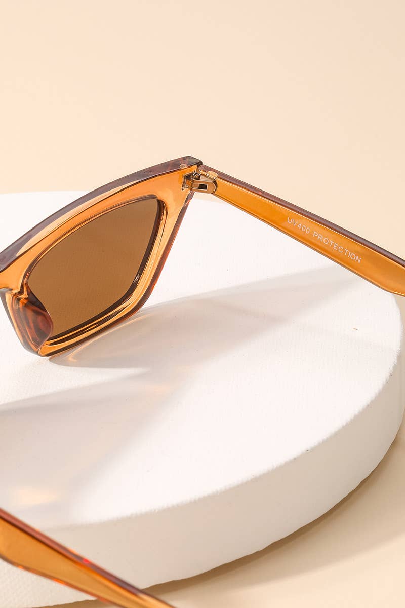 Twelve Piece Tortoise Fashion Sunglasses: ASSORTED