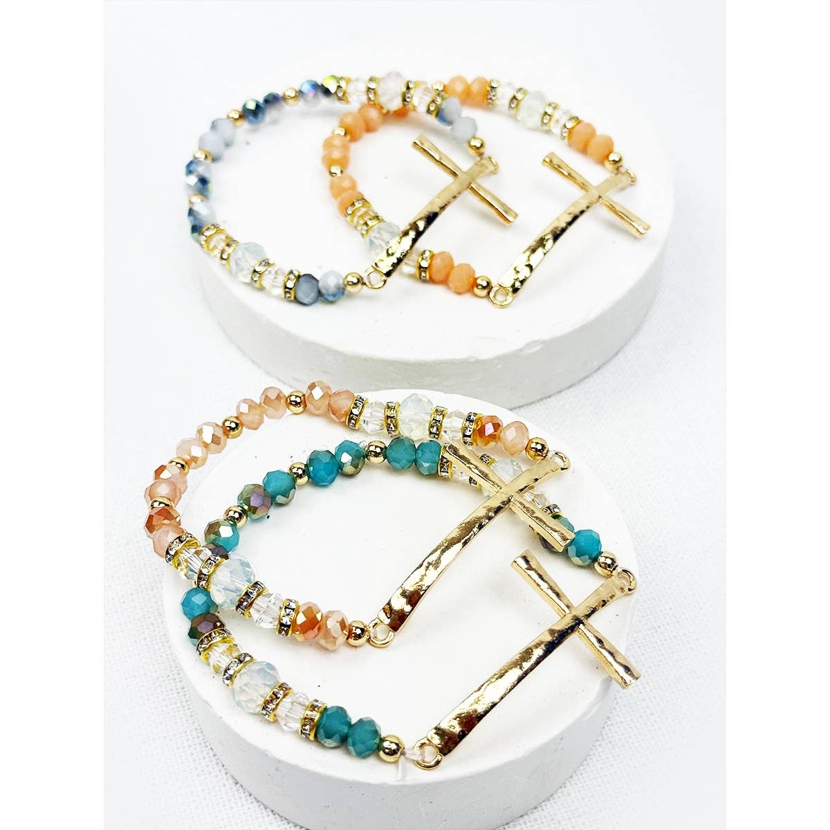 Hammered Cross Bead Stretch Bracelet: MIX COLOR