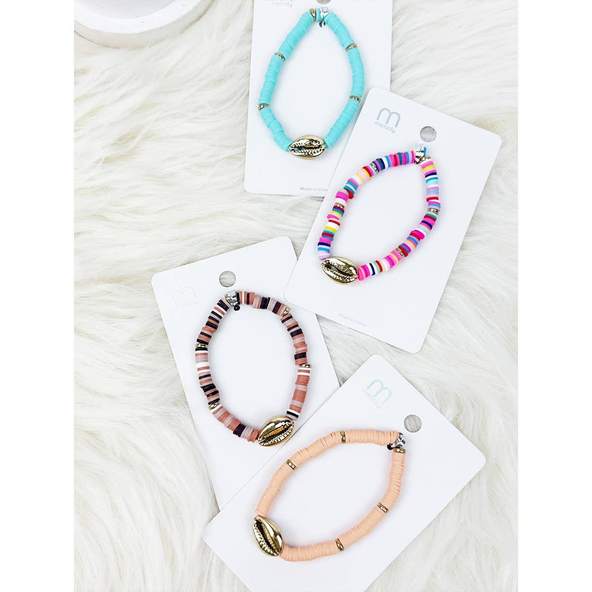 Mixed Color Clay Bead Sea Shell Charm Bracelet: MIX COLOR