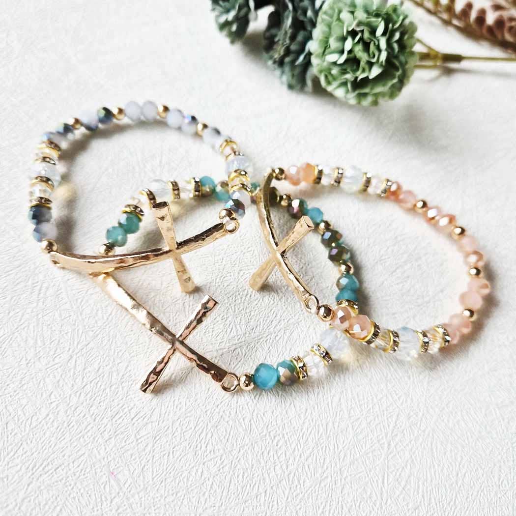 Hammered Cross Bead Stretch Bracelet: ASSORTED COLOR