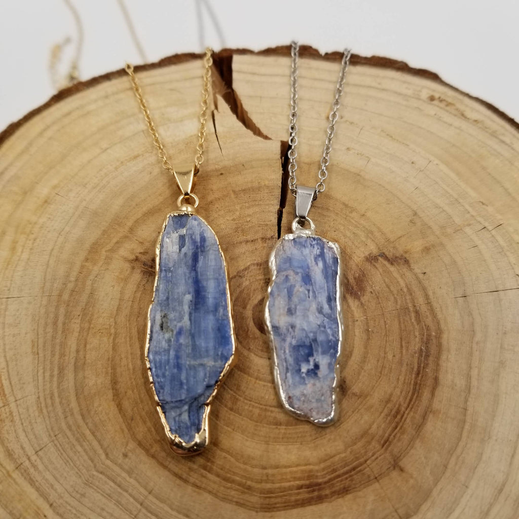 Natural Blue Quartz Gold-Plated Pendant Necklace: Silver