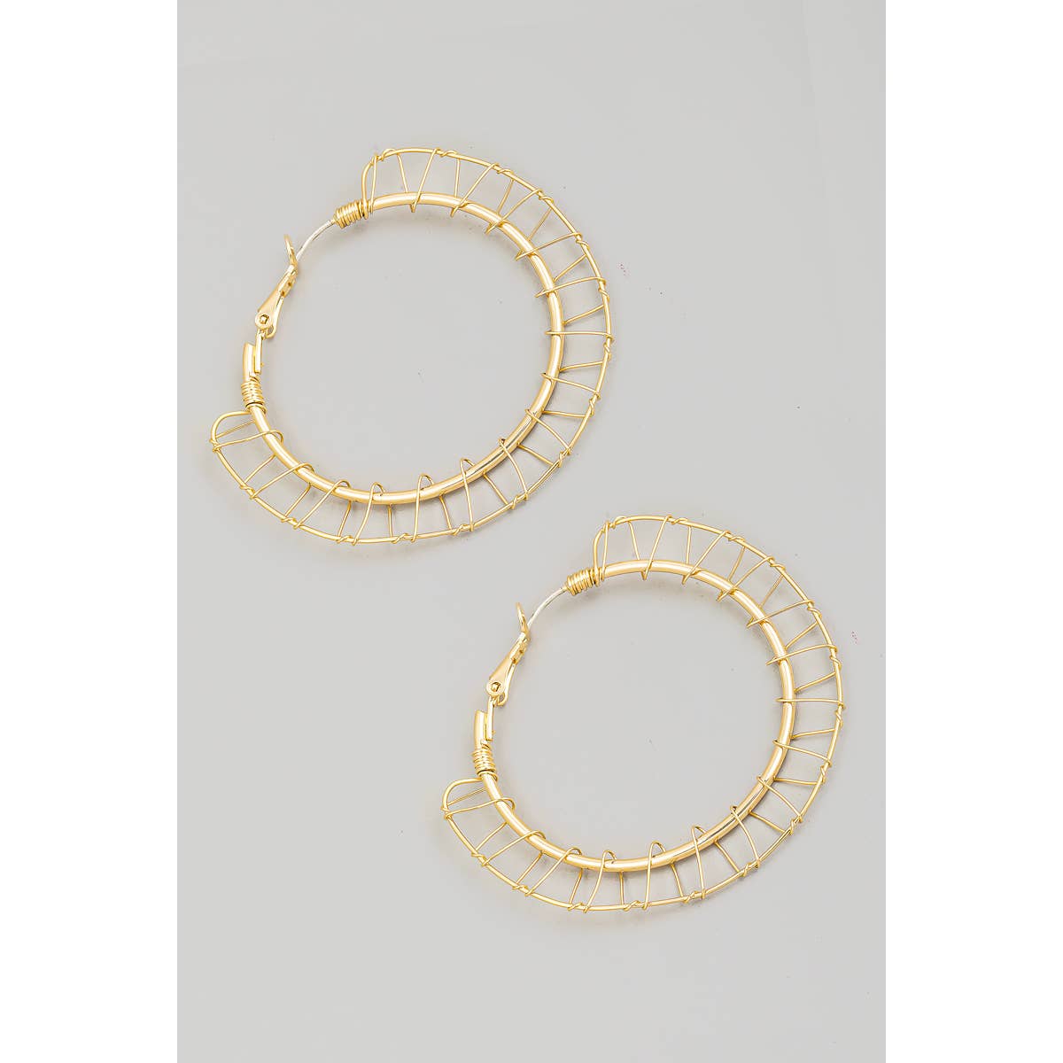 Thin Wire Frame Hoop Earrings: S